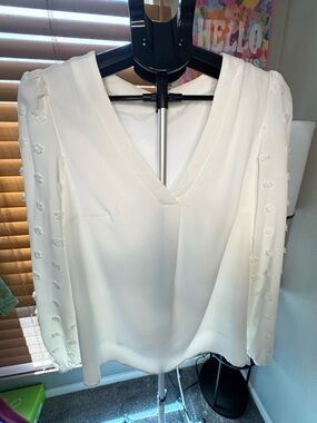 Cupshe White V-Neck Blouse with Textured Dot Sleeves